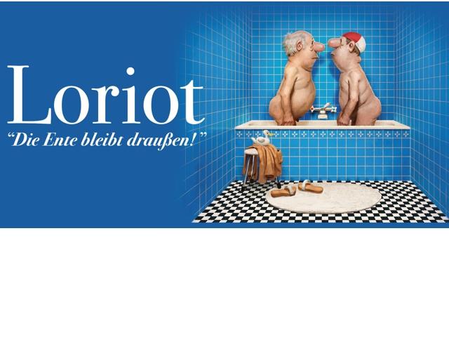 Das Bild zeigt drei Cartoon-Figuren, die in einer Badewanne sitzen, von denen eine einen Weihnachtsmannhut trägt und ein Geschenk hält, was auf ein Weihnachtsmotiv hindeutet.
