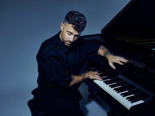 Bild von #27 TIM ALLHOFF: VON BACH BIS BEATLES