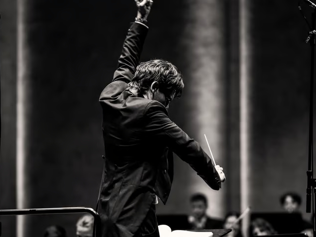 Bild von Süddeutsches Sinfonieorchester: Zeitenbruch!