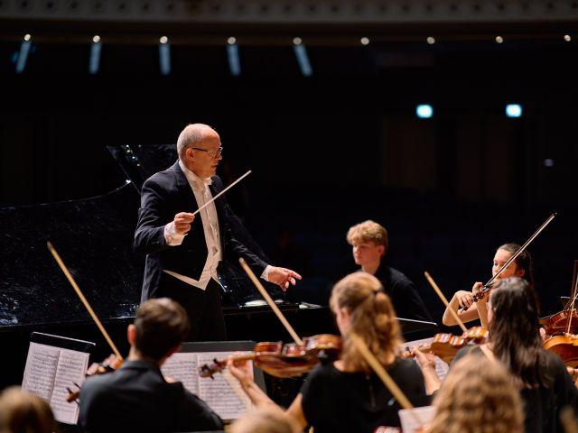 Bild von Schüler-Symphonie-Orchester Baden-Württemberg - Konzert in e-Moll